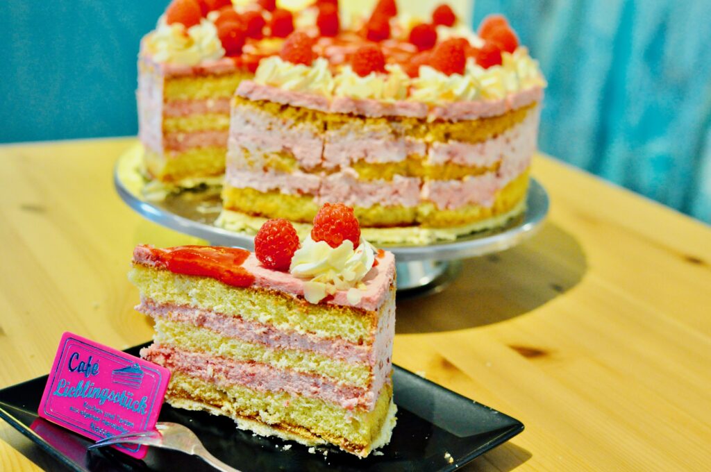 Cafe-Lieblingsstueck-Torten-Kuchen-Sonntag-8.-Maerz-2026-5-1024x680 Café Lieblingsstück: Handgemachte Kuchen mit „Seele“!
