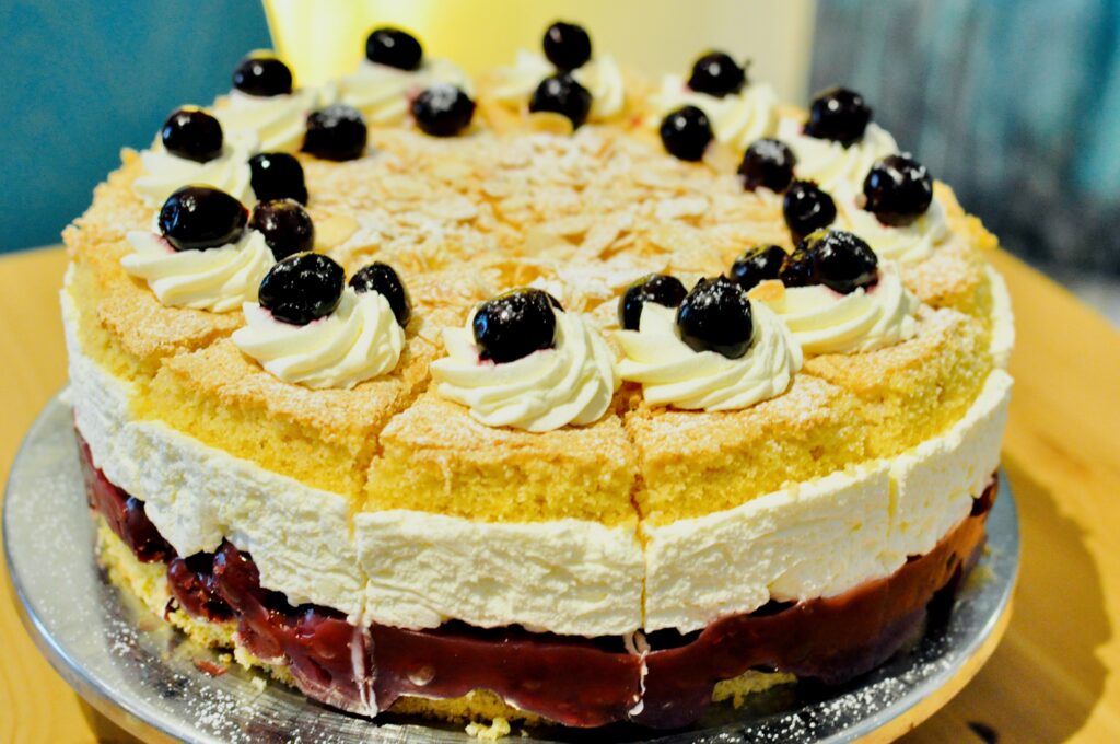 Cafe-Lieblingsstueck-Torten-Kuchen-Sonntag-8.-Maerz-2026-7-1024x680 Café Lieblingsstück: Handgemachte Kuchen mit „Seele“!