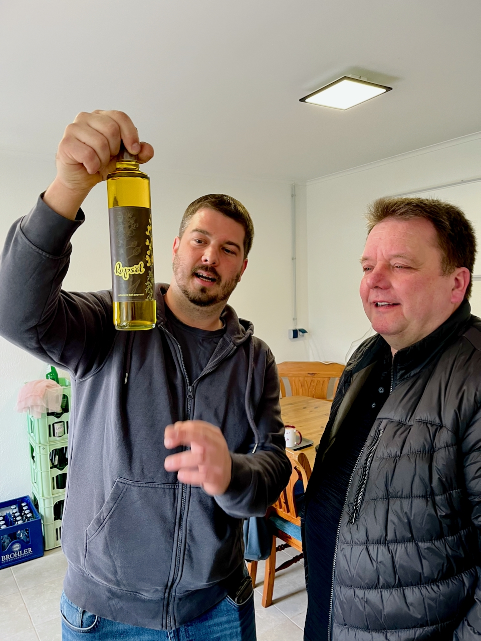 Brunnenhof-Grebenroth-2026-17 Flüssiges Gold von Familienbetrieb aus der Region findet in gemeinsamer Aktion seinen Weg!
