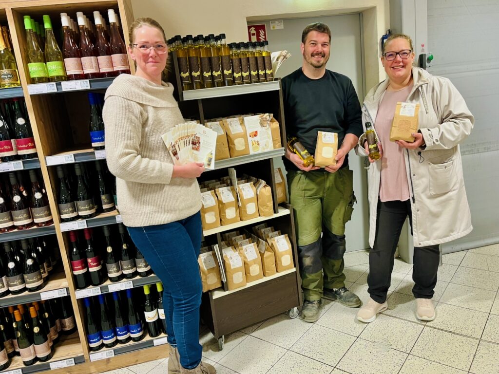 Brunnenhof-Grebenroth-REWE-2026-8-1-1024x768 Regionales Rapsöl erster Güte und feinste Mehle heute im Einrich eingetroffen!