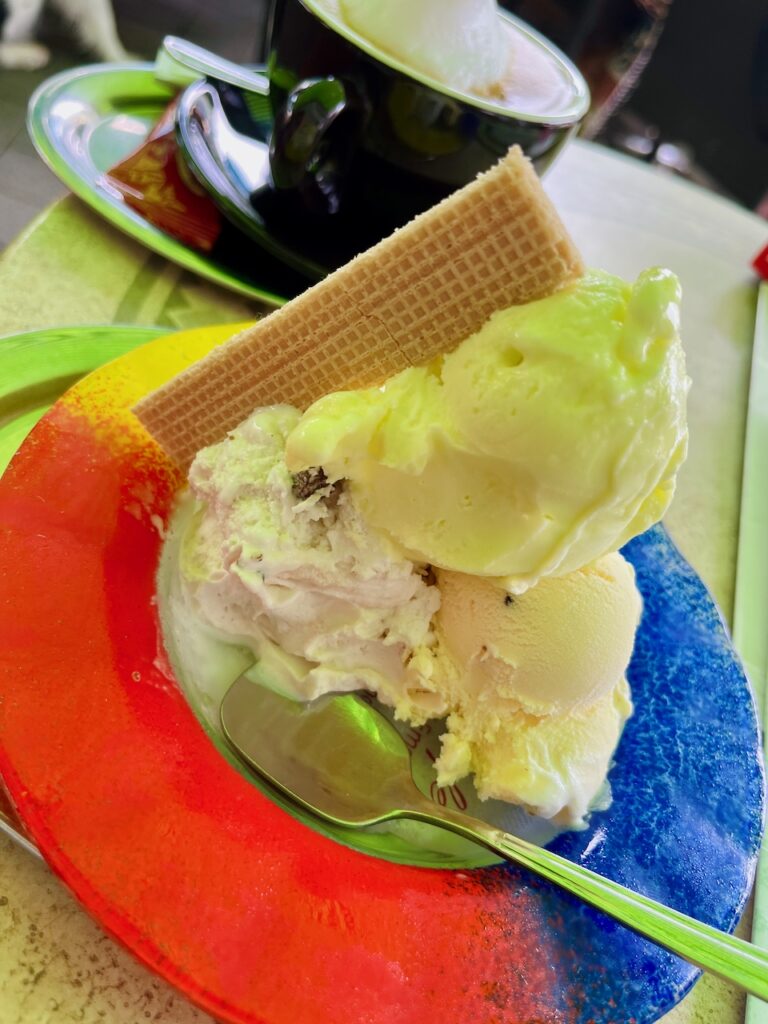 Eisfafe-Crocco-Bad-Ems-2025-1-768x1024 Eiscafé Crocco - original italienisch - zu 100%!