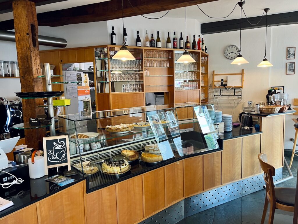 Cafe-Raths-Diez-2026-11-1024x768 Das "neue" Café Raths in Diez - verbindet kölsches Flair mit weltoffener & lokal verwurzelter Bodenständigkeit