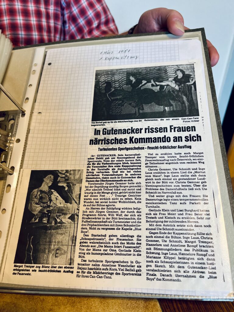 Kulturgut-im-Rhein-Lahn-Kreis-–-Kappensitzung-in-Gutenacker-ist-kulturelles-Highlight-seit-1981-4-768x1024 Kulturgut im Rhein-Lahn-Kreis! Kappensitzung in Gutenacker ist kulturelles Highlight seit 1981