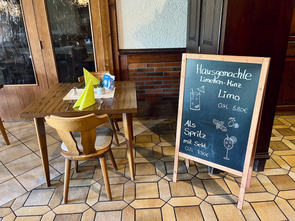 Mittagstisch-Gasthaus-zum-Aartal-Juni-2026-9-1024x768 Mittagstisch im Gasthaus zum Aartal - Familie Ebel liefert voll ab!