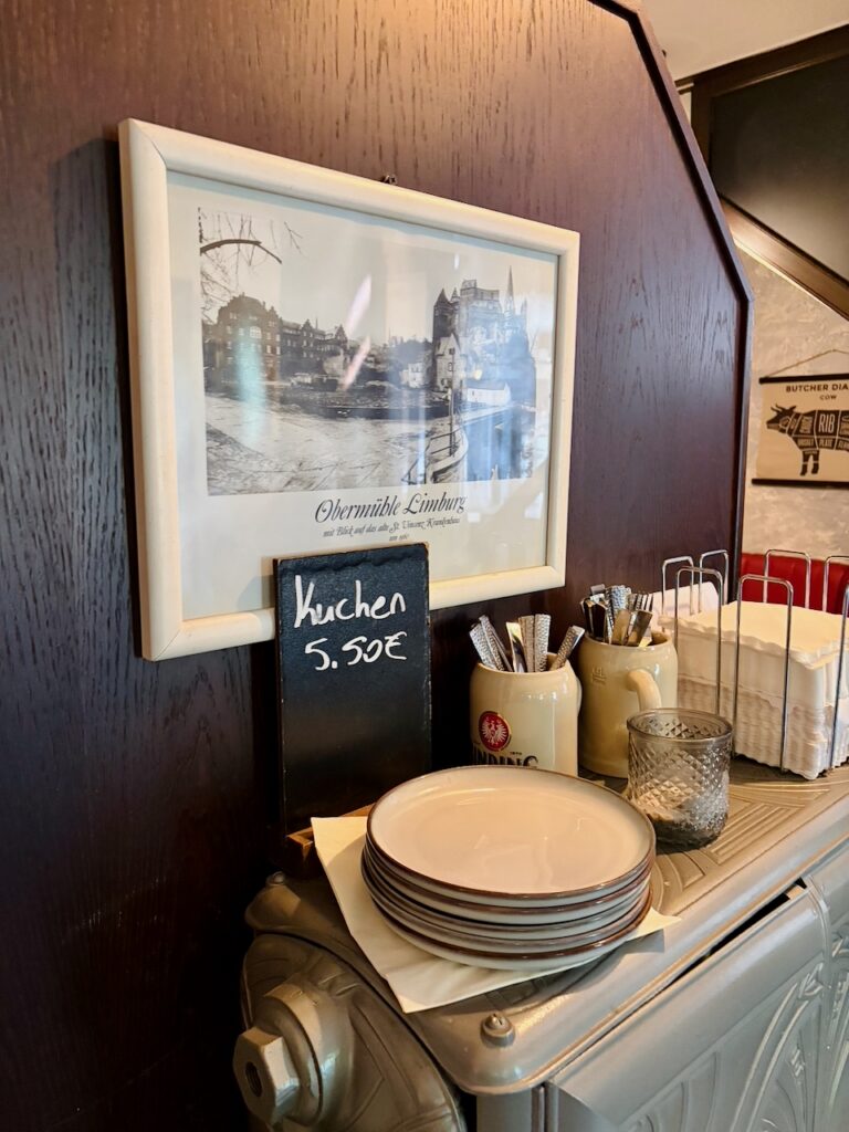 Obermuehle-in-Limburg-a.-d.-L.-Juni-2026-12-768x1024 Die Obermühle in Limburg ist ein kleines gastronomisches Juwel und bietet beste Rumpsteaks, Schnitzel & eine tolle Atmosphäre