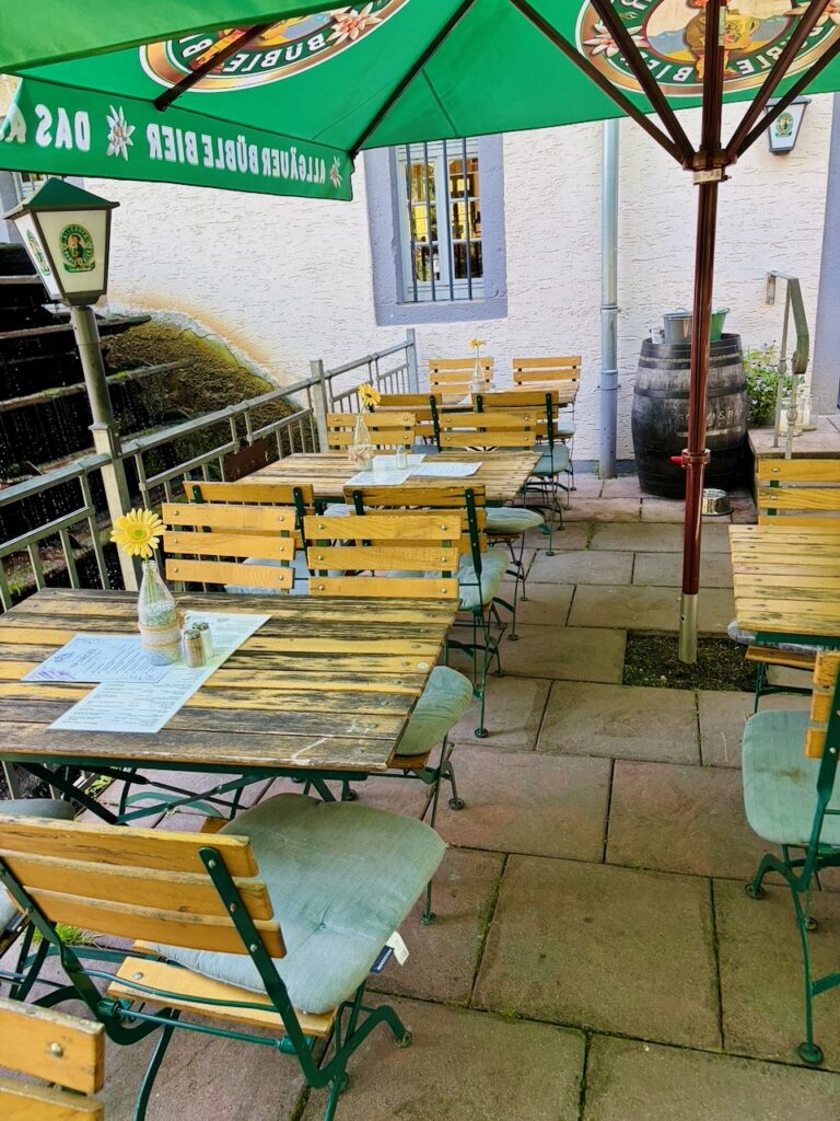 Obermuehle-in-Limburg-a.-d.-L.-Juni-2026-6-768x1024 Die Obermühle in Limburg ist ein kleines gastronomisches Juwel und bietet beste Rumpsteaks, Schnitzel & eine tolle Atmosphäre