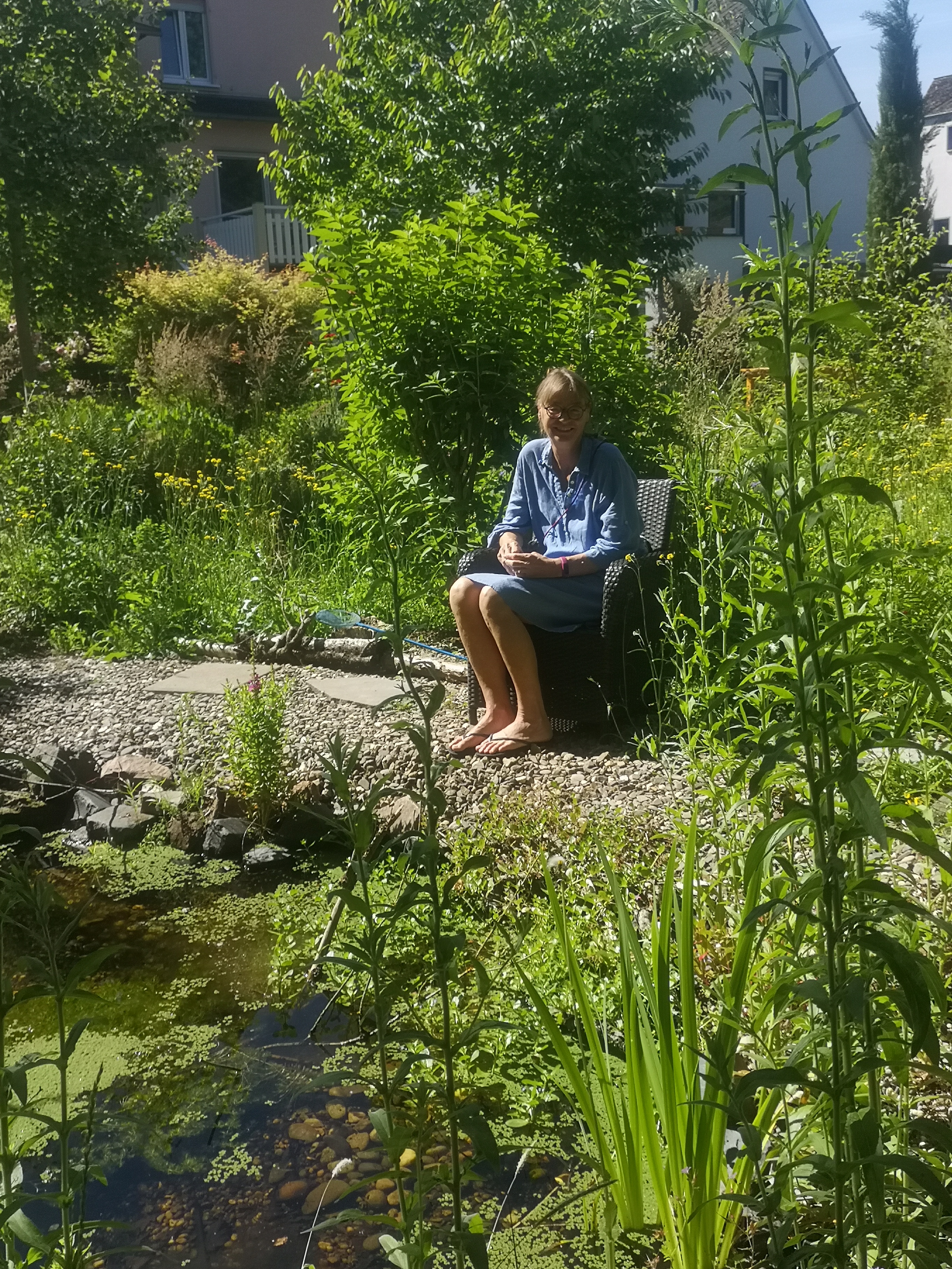 PlatzamTeich2 "Hast schon wieder die Gummistiefel an"