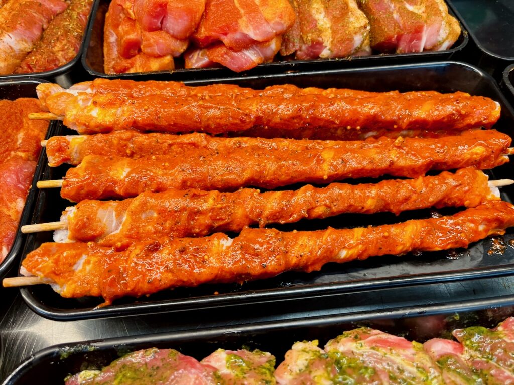 Metzgerei-Reh-Martin-Lange-2026-92-1024x768 Dorfmetzgerei Reh in Altendiez – dort, wo Wurst & Fleisch noch nach Handwerk und Heimat schmecken