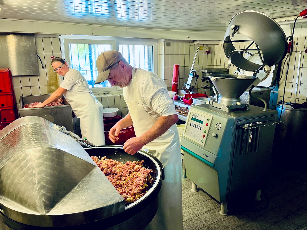 Metzgerei-Reh-Martin-Lange Dorfmetzgerei Reh in Altendiez – dort, wo Wurst & Fleisch noch nach Handwerk und Heimat schmecken