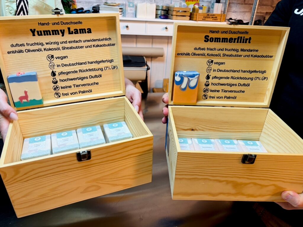 DIOBI-Seifenmanufaktur-Marina-Schuster-2026-26-1024x768 Zwischen Handwerk und Kreativität: Marina Schuster besucht die Seifenmanufaktur diobi.de