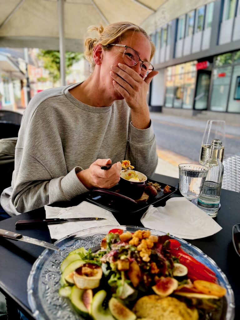Mittagstisch-Cafe-Bemmerer-Diez-2026-16-768x1024 Marina Schuster trifft Monika Schnurr im Café Bemmerer - zwei starke Frauen, ein hervorragender Mittagstisch, viel Region