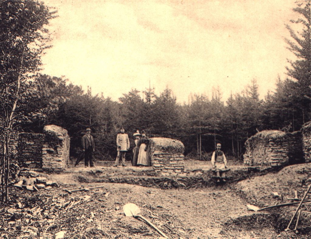 Porta_Praetoria-1024x788 Römerkastell Holzhausen an der Haide: Der letzte Cicerone?!