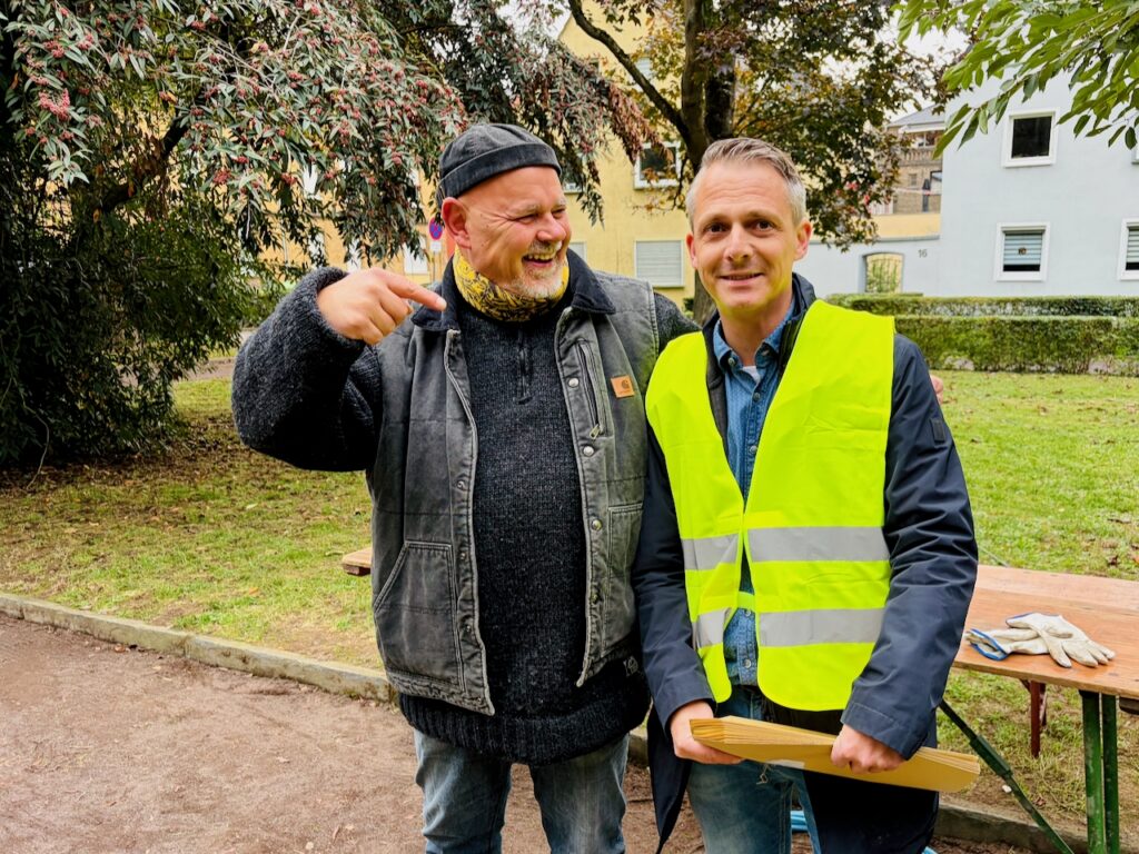 1.-Wochenmarkt-in-Lahnstein-im-Schillerpark-2026-14-1024x768 Start zum neuen Lahnsteiner Wochenmarkt im Schillerpark erfolgreich – großer Ansturm und gute Stimmung