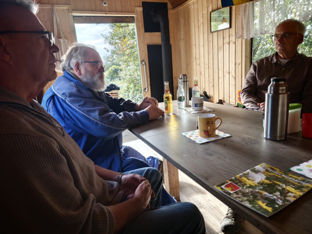 Klaus-zu-Besuch-im-Bauwagen-1024x768 Berghausen: ein glückliches Dorf im Einrich