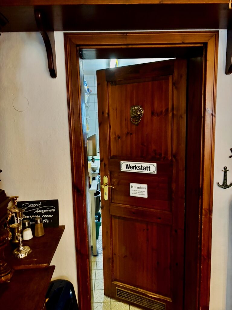 Loreley-Weinstuebchen-St.-Goarshausen-2026-14-768x1024 Loreley Weinstübchen – dort, wo die Wirtin noch selbst kocht