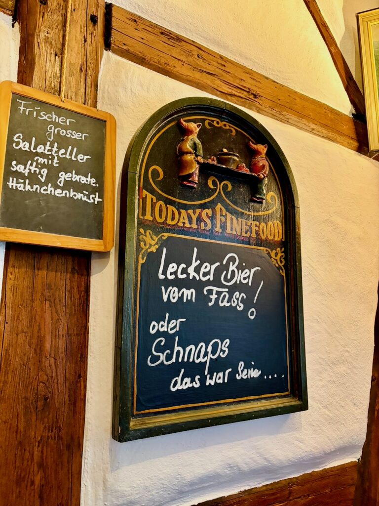 Loreley-Weinstuebchen-St.-Goarshausen-2026-45-768x1024 Loreley Weinstübchen – dort, wo die Wirtin noch selbst kocht