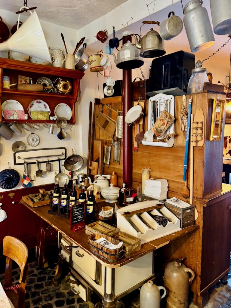Loreley-Weinstuebchen-St.-Goarshausen-2026-9-768x1024 Loreley Weinstübchen – dort, wo die Wirtin noch selbst kocht