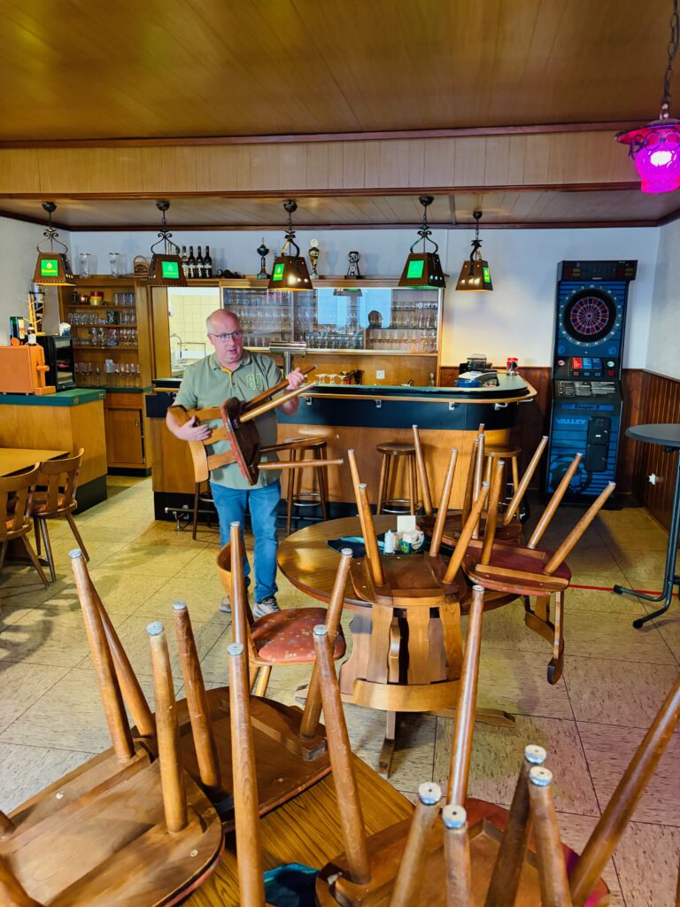Oberbachheim-Gemeindehaus-Kneipe-2026-13-768x1024 Dorf kann Kneipe! In Oberbachheim kommt wieder Leben in die Dorfkneipe